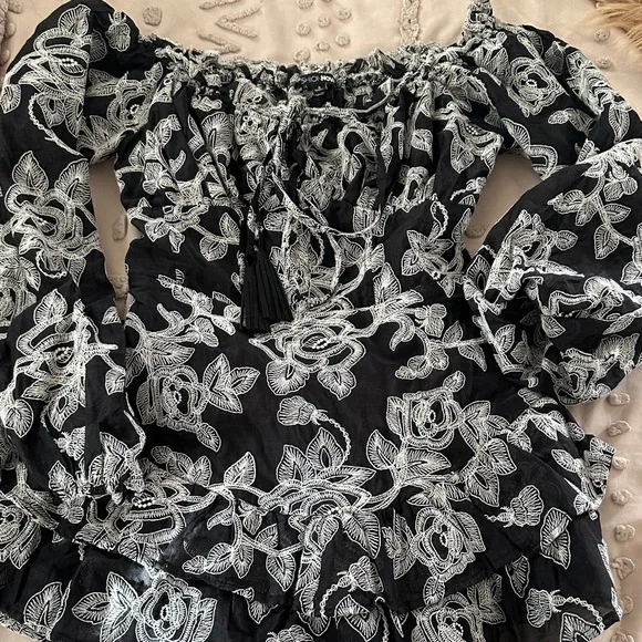 New women’s romper - Picture 3 of 4